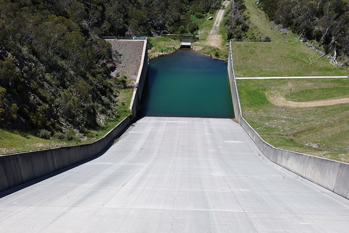 Geophysical structural investigation at dam spillway