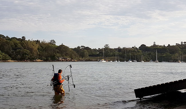 Magnetic gradiometer survey for high-resolution near-surface investigation