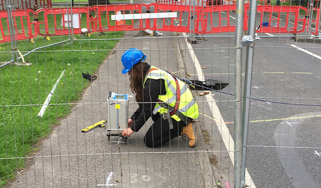 Microgravity geophysical survey for void and cavity detection